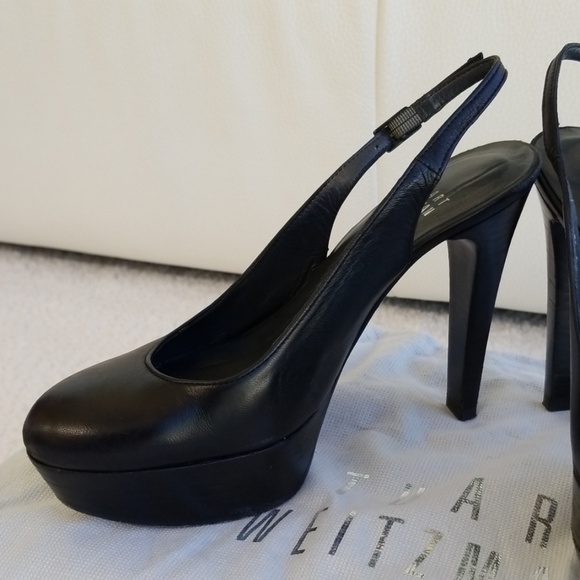 To big normally I wear a size 3.5~4 So yeah if your a 4.5 👍 you’ll be fine. - Picture 2 of 6